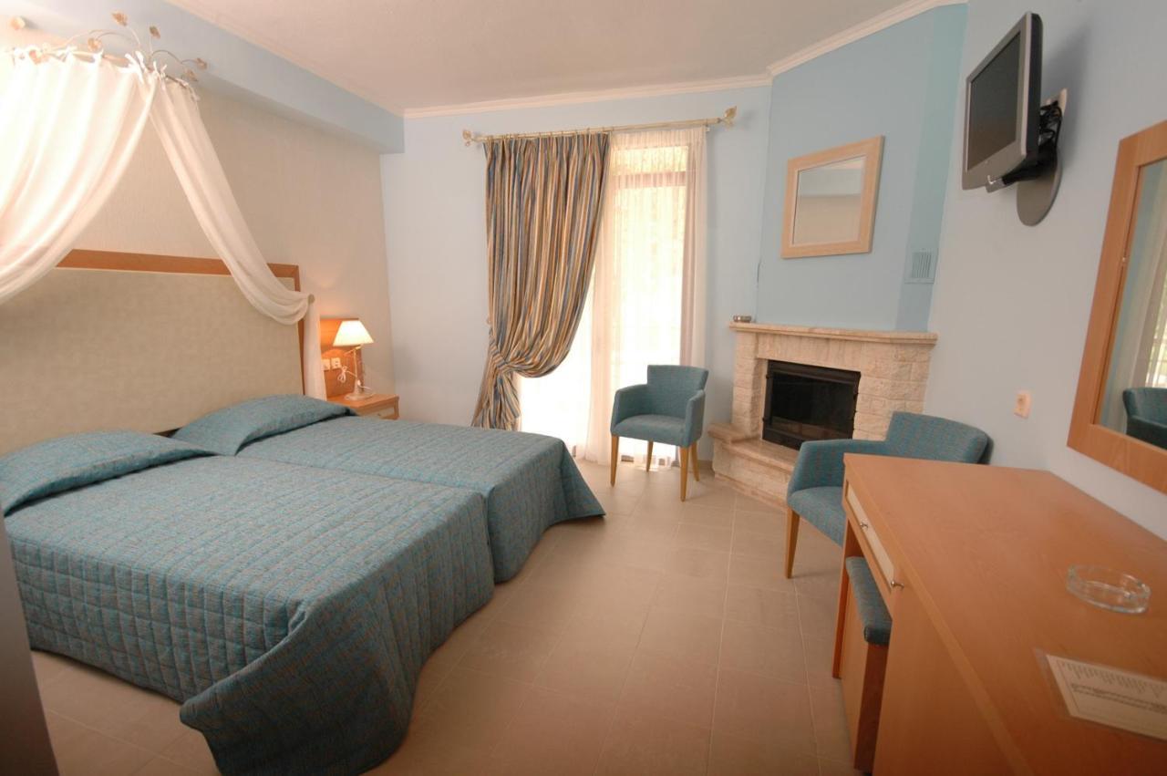 4 Epoxes Hotel Spa Като-Лутраки Экстерьер фото