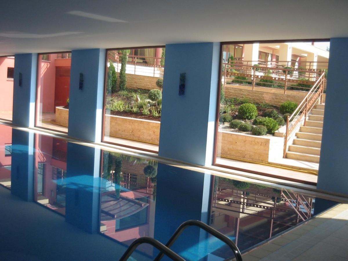 4 Epoxes Hotel Spa Като-Лутраки Экстерьер фото