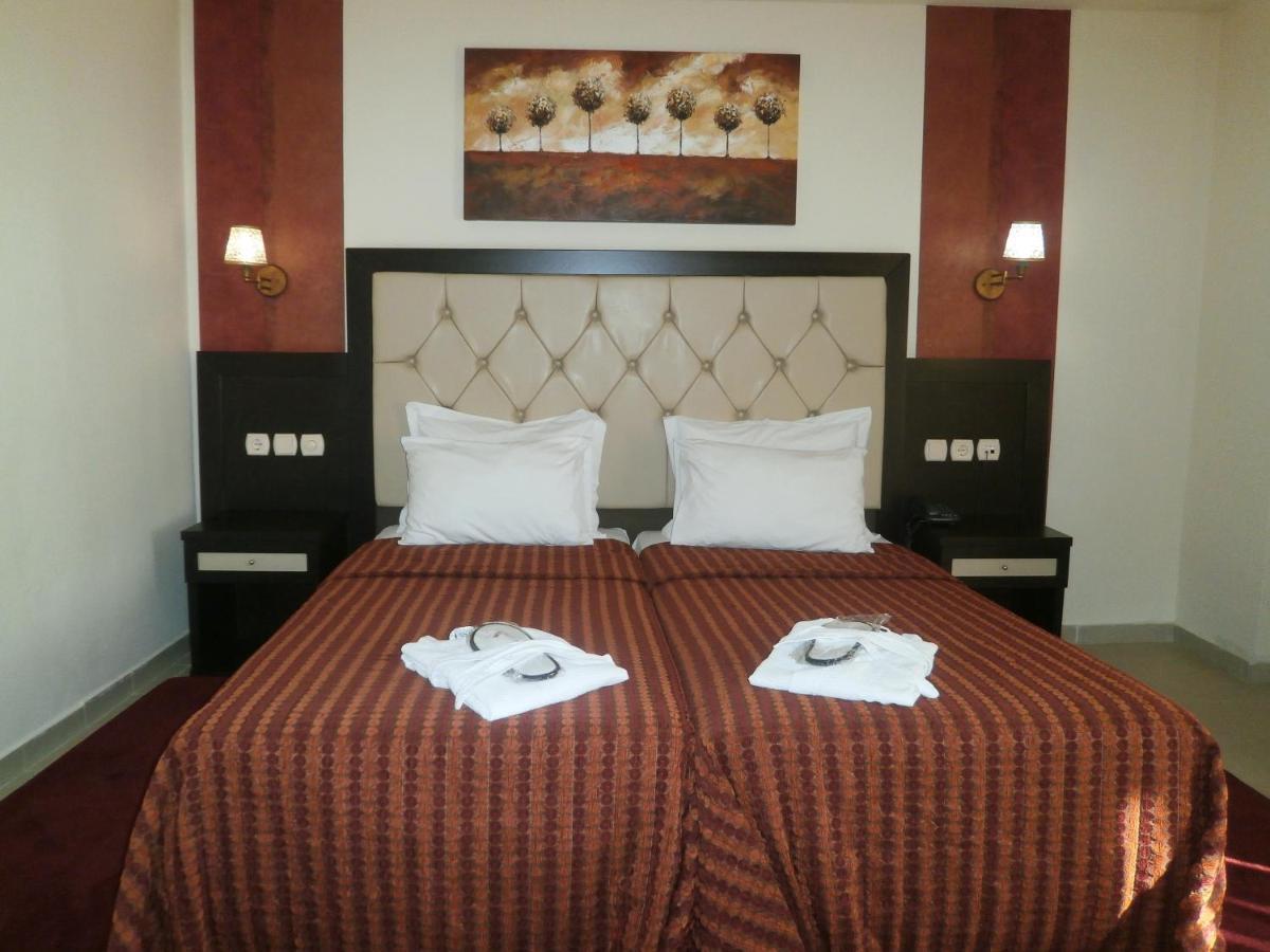 4 Epoxes Hotel Spa Като-Лутраки Номер фото