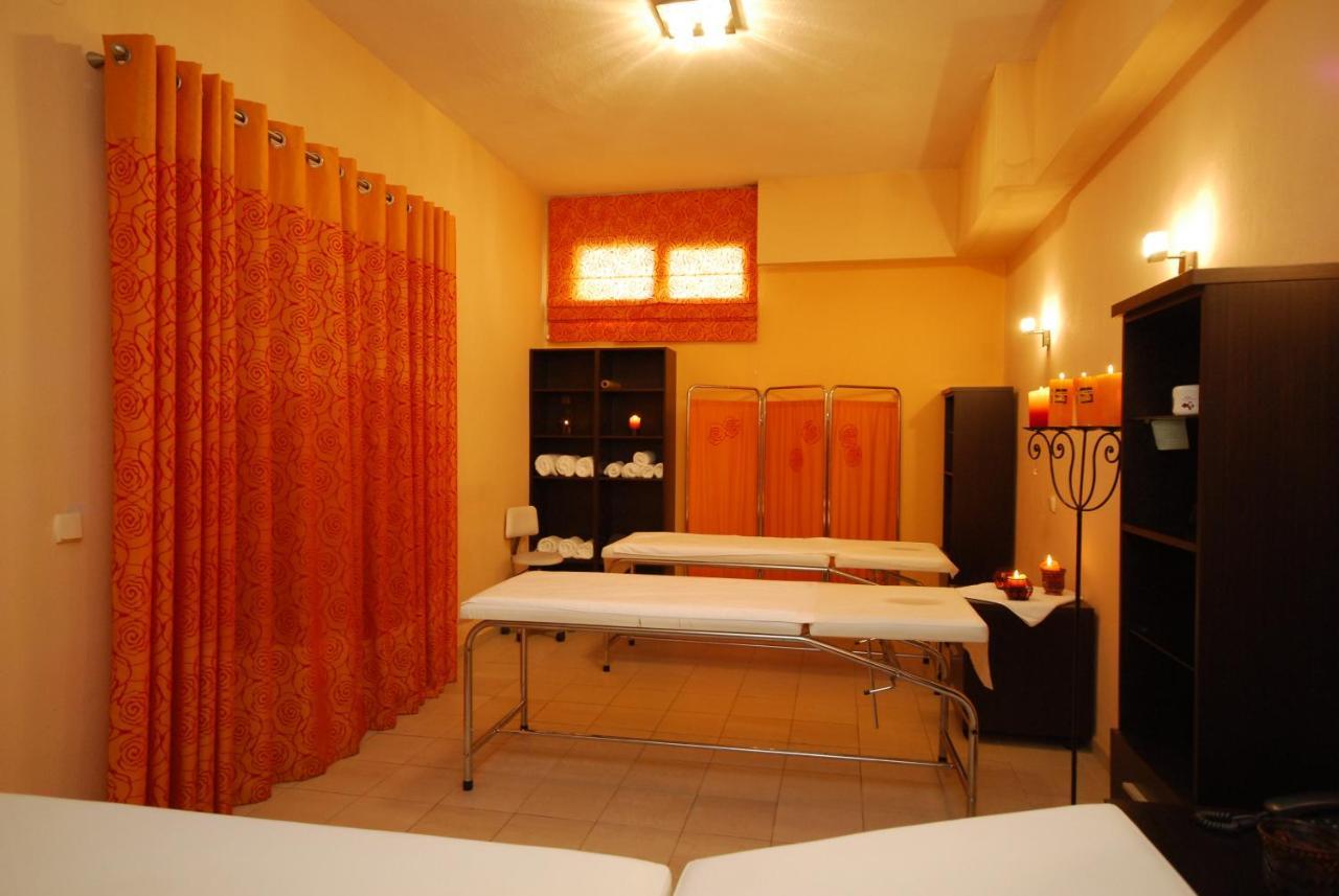 4 Epoxes Hotel Spa Като-Лутраки Экстерьер фото