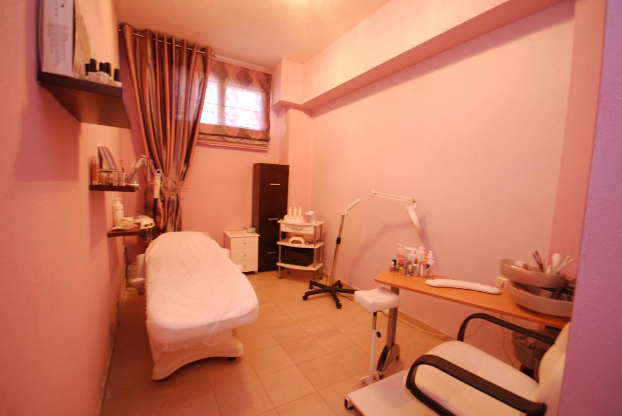 4 Epoxes Hotel Spa Като-Лутраки Экстерьер фото