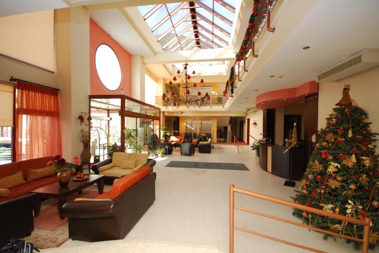 4 Epoxes Hotel Spa Като-Лутраки Экстерьер фото