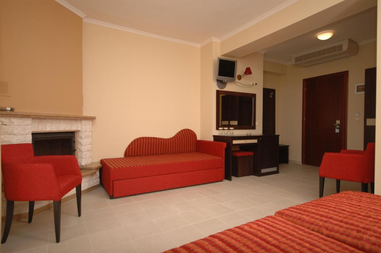 4 Epoxes Hotel Spa Като-Лутраки Номер фото