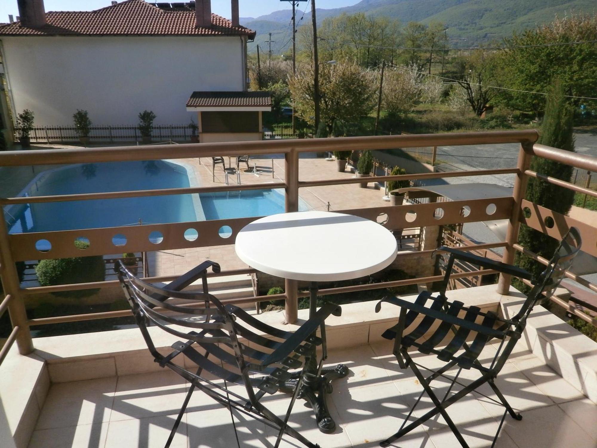4 Epoxes Hotel Spa Като-Лутраки Номер фото